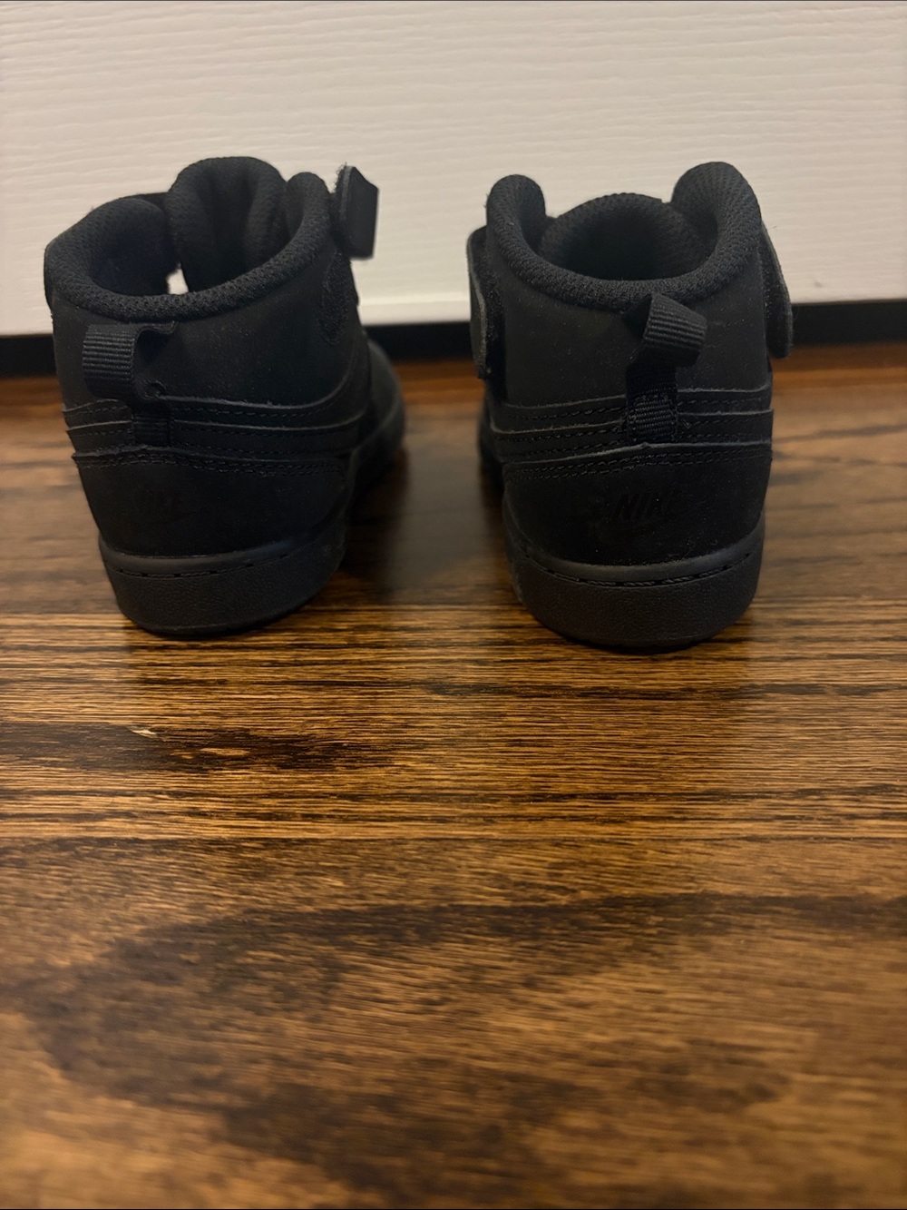 Kids Nike Black High-Top Sneakers - size 9C - Picture 5 of 5